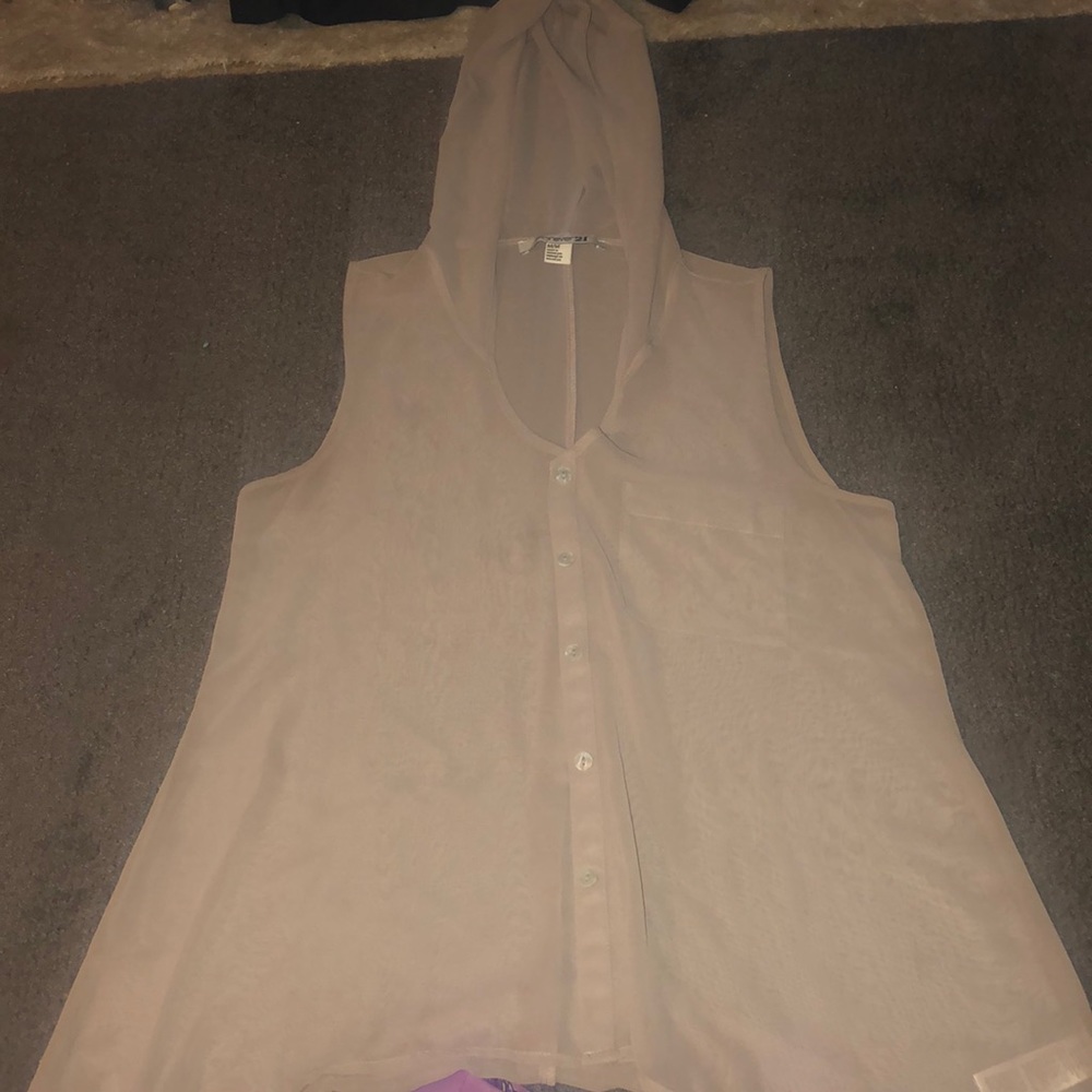 Button up no sleeve blouse